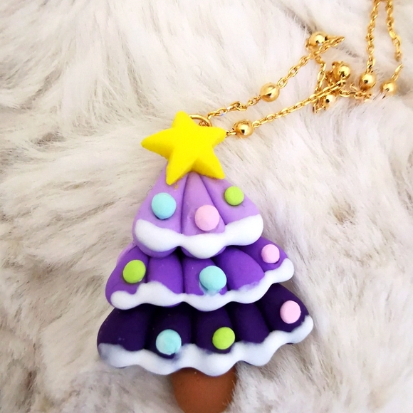 Christmas Necklace - Picture 4 of 4